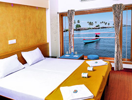 Oasis Houseboats
